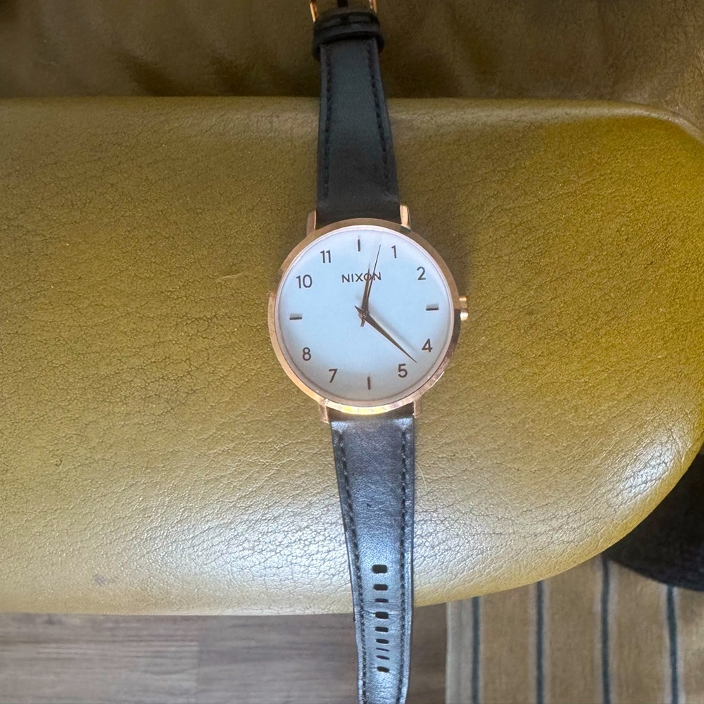 NIXON Point It 50m Stainless Steel Leather Watch